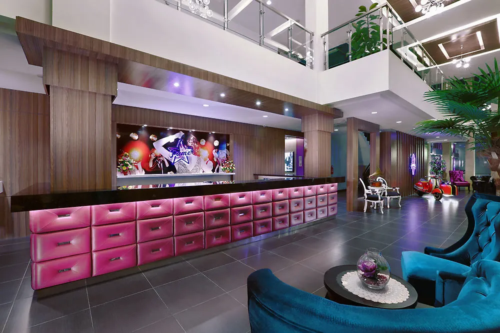 Fame Hotel Sunset Road Kuta